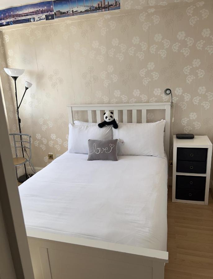 Super Located Studio In South Ken At Chelsea Cloister ロンドン エクステリア 写真